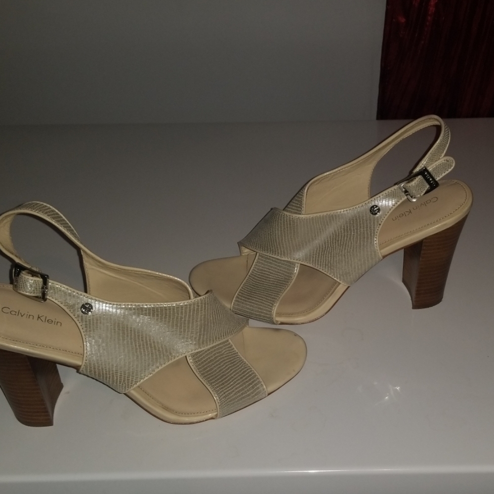 Calvin Klein heels - Picture 2 of 5